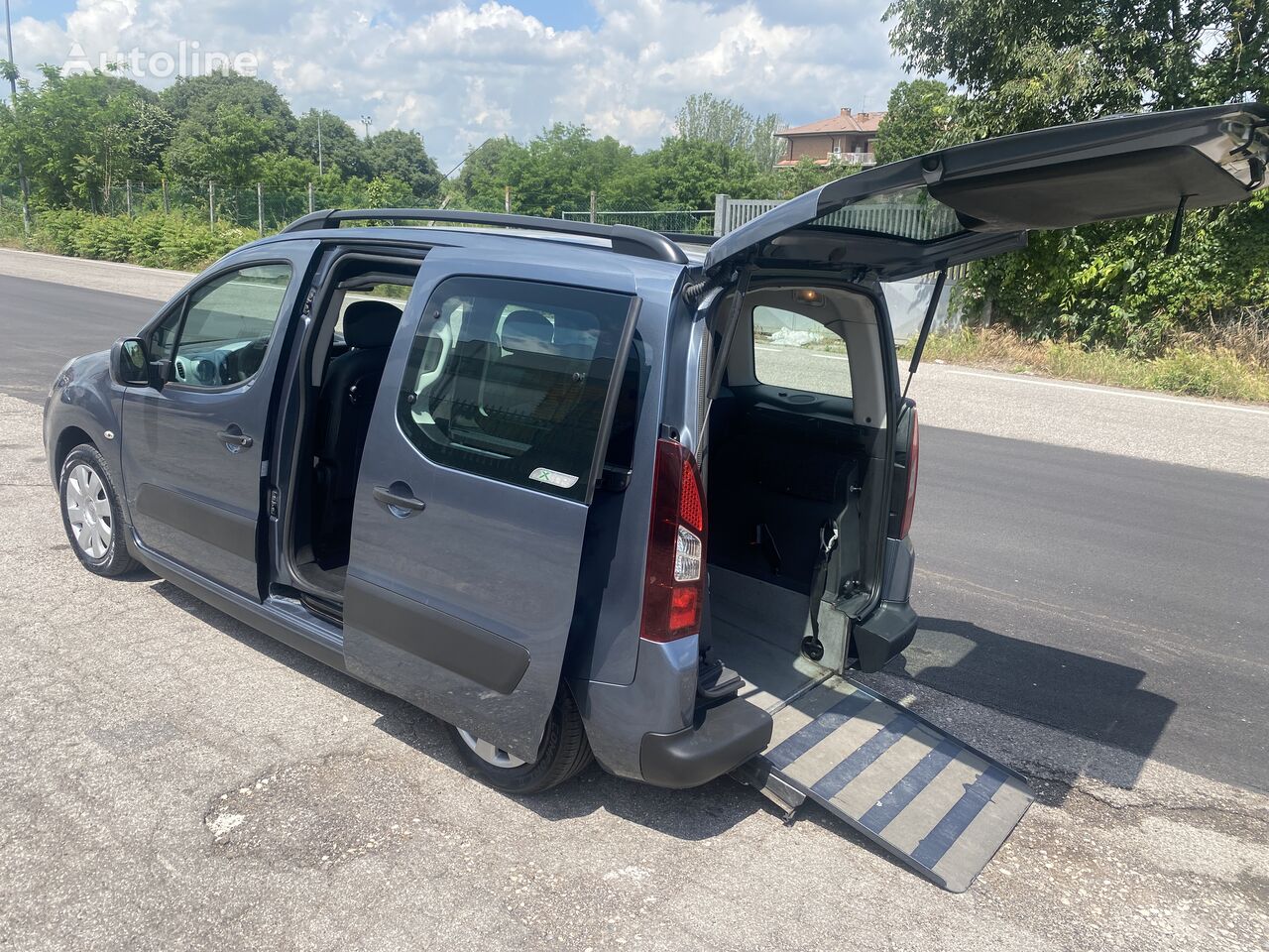 пассажирский микроавтобус Citroen Berlingo TRASPORTO DISABILE