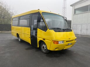 IVECO Cacciamali furgoneta de pasajeros