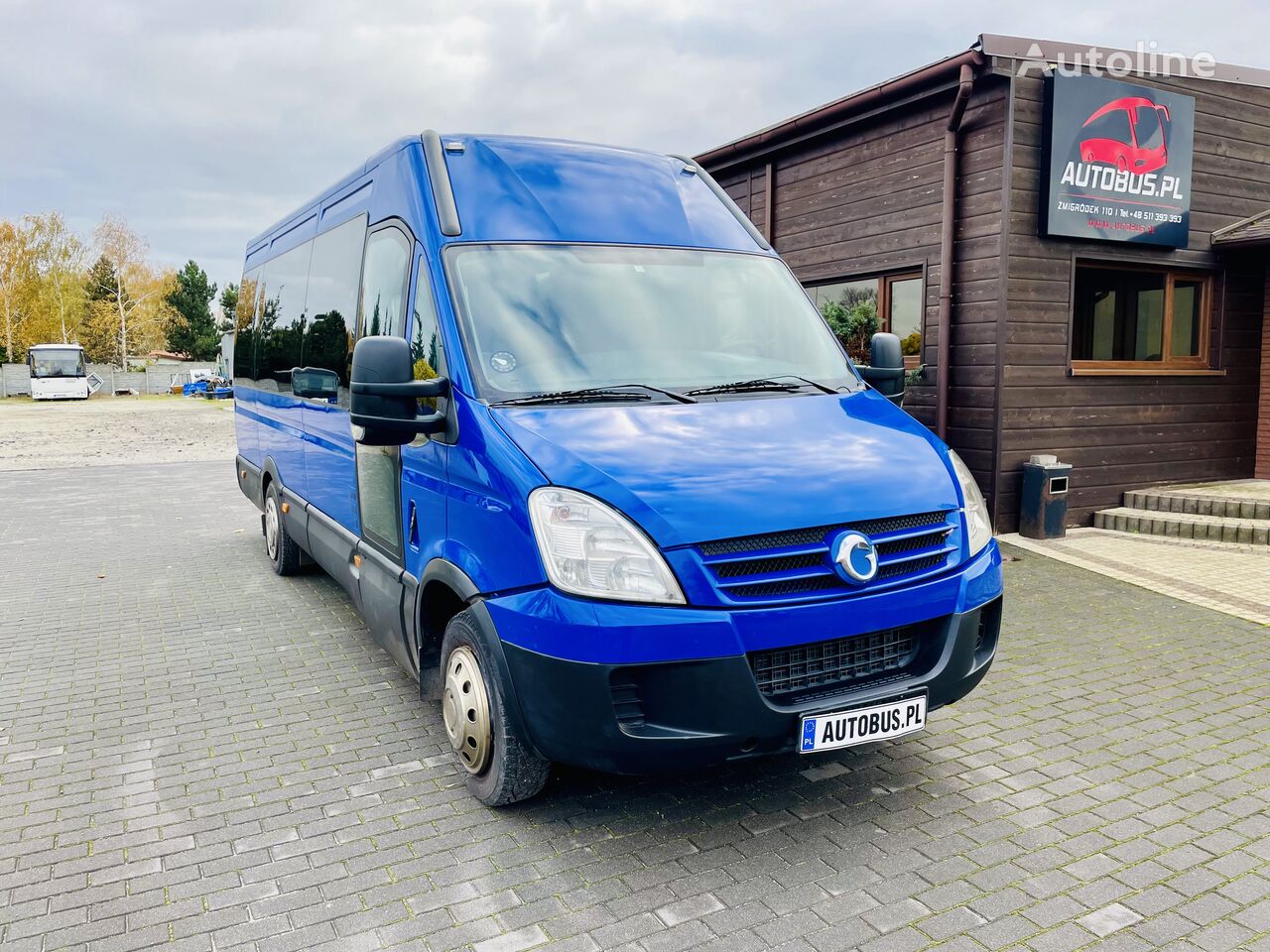 fourgonnette de tourisme IVECO DAILY