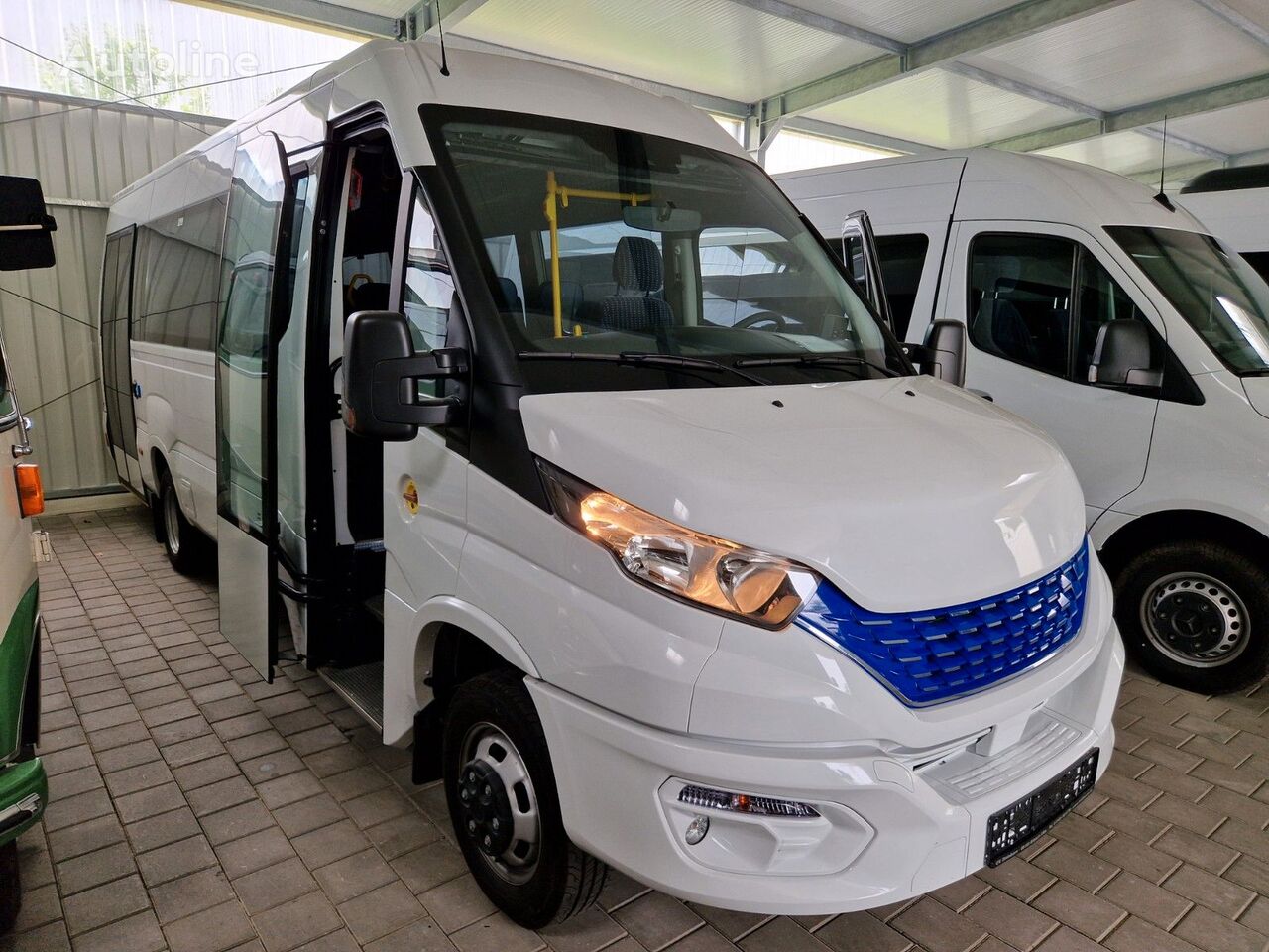 novi IVECO Daily Heckniederflur Elektro City putnički minibus