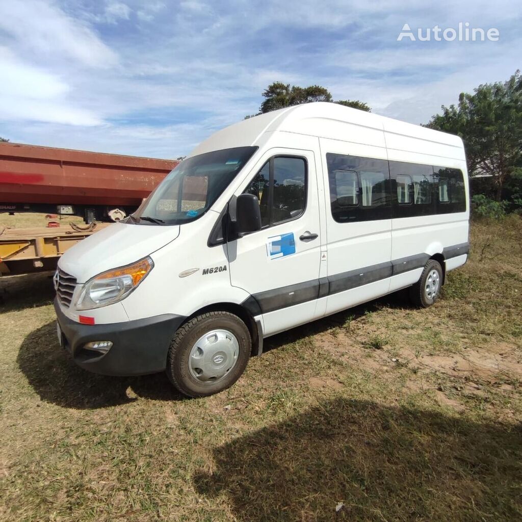 JAC 5238-URU passenger van