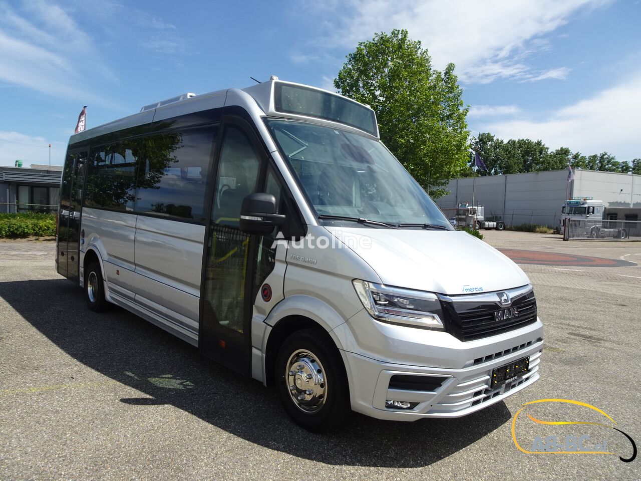 new MAN Mercus SYM2Z-CITY passenger van