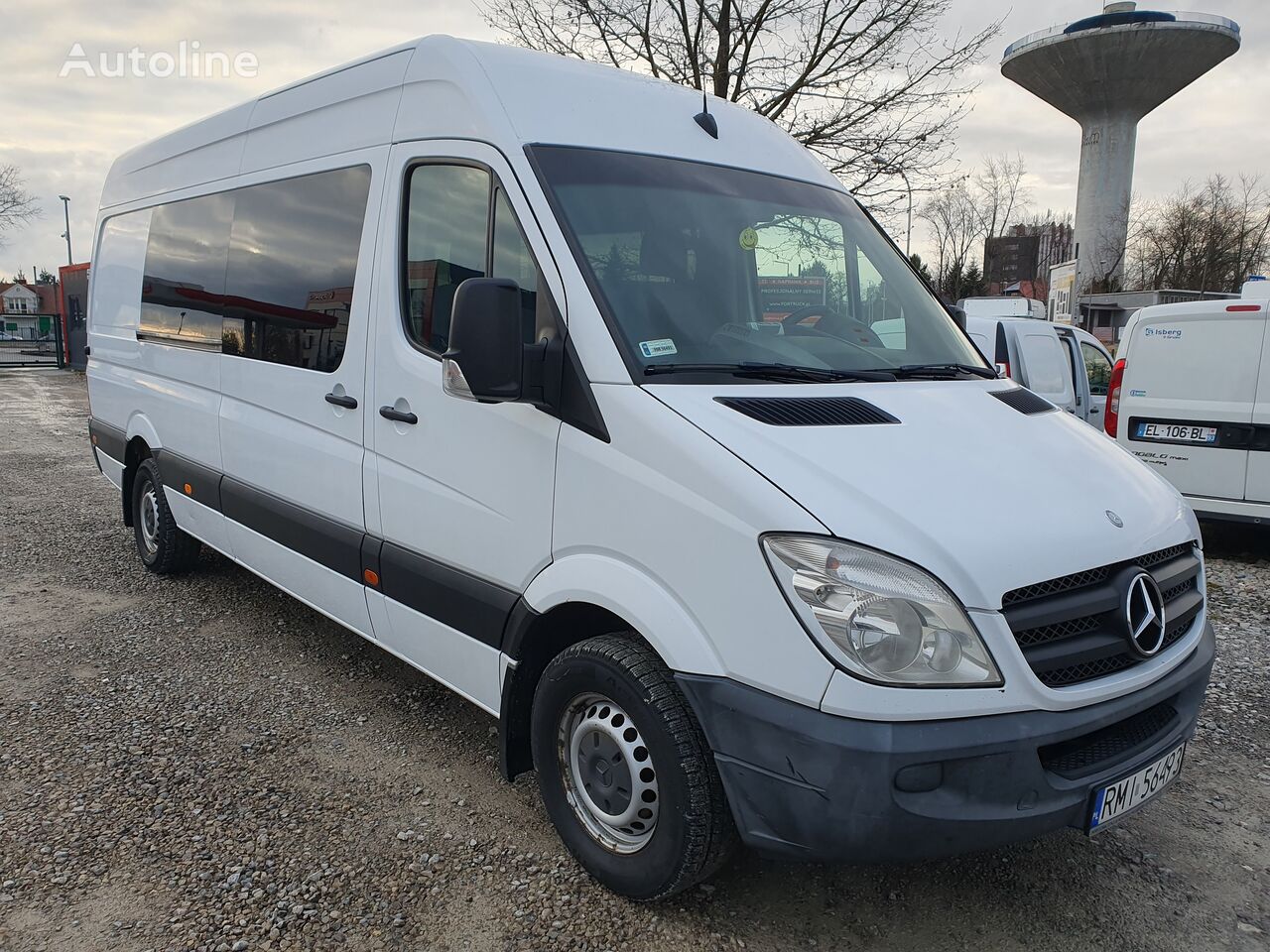 Mercedes-Benz SPRINTER 319 passenger van