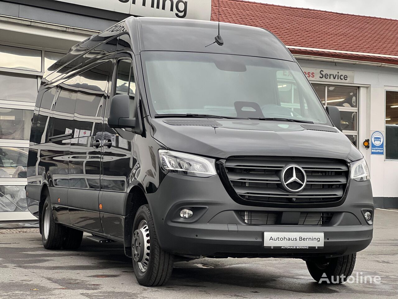 new Mercedes-Benz SPRINTER 519 VIP 20+1 WEBASTO KAMERA passenger van