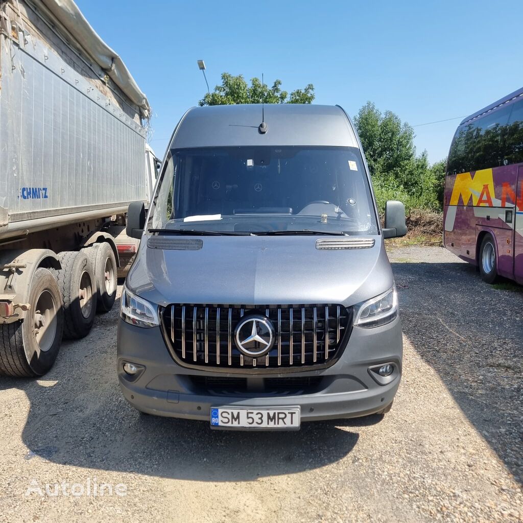 пассажирский микроавтобус Mercedes-Benz Sprinter 319