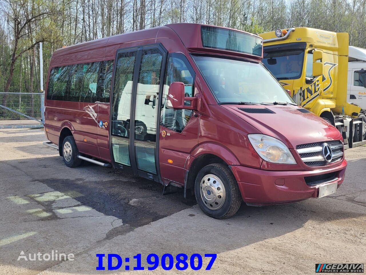 microbuz de persoane Mercedes-Benz Sprinter 516 City35 Euro5 22 Place