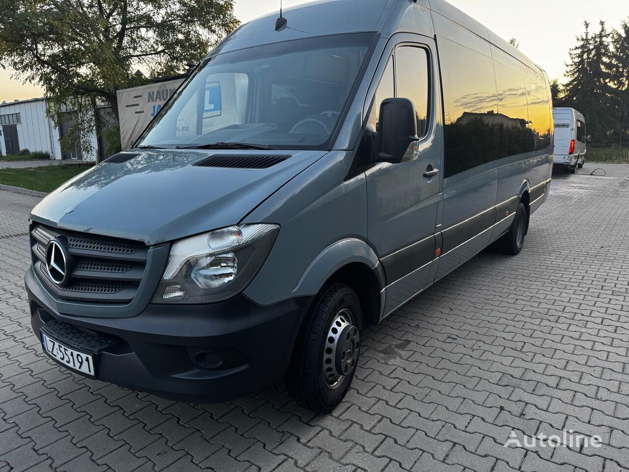 Mercedes-Benz Sprinter 519 furgoneta de pasajeros