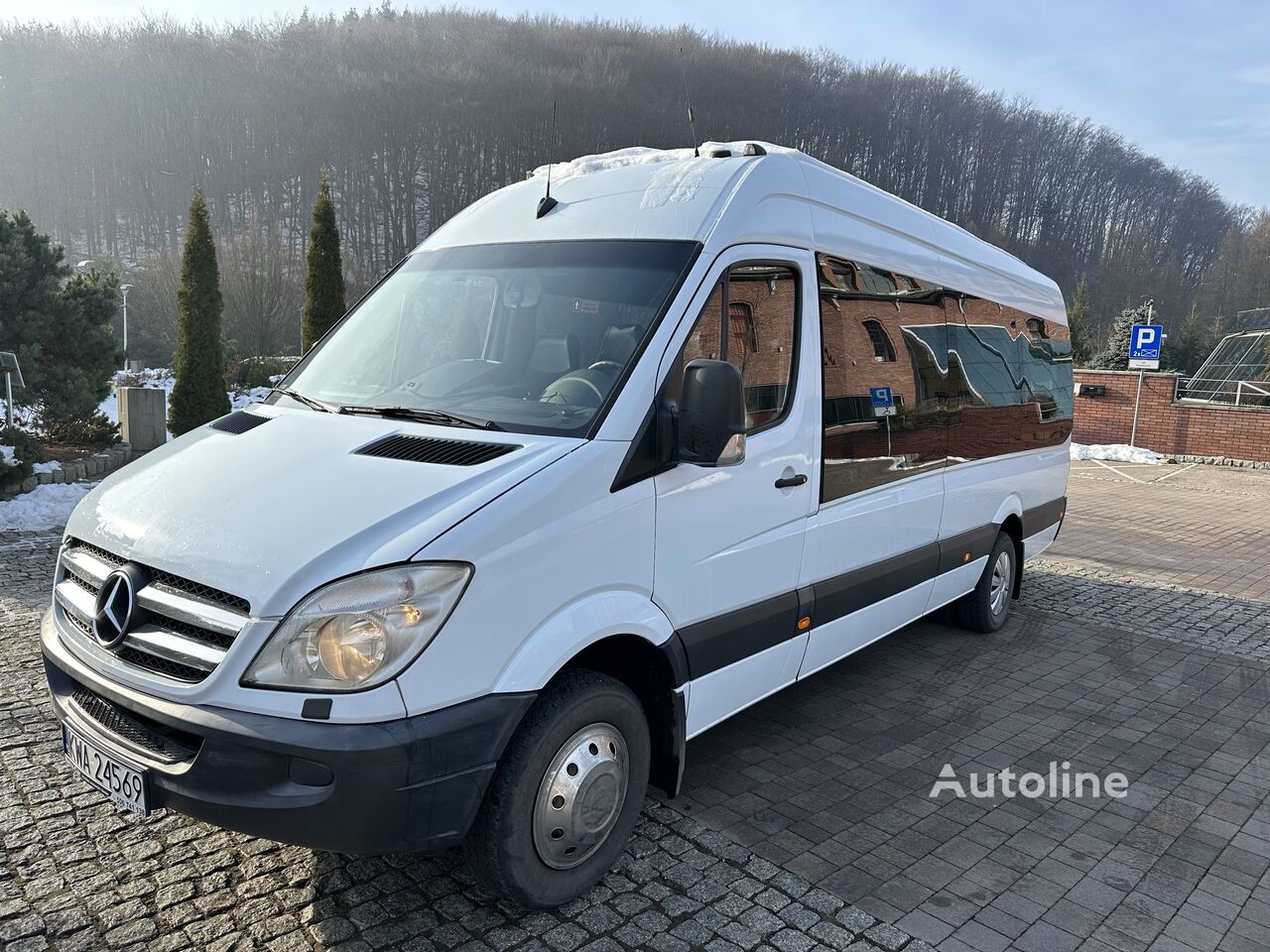 Mercedes-Benz Sprinter 519 passenger van