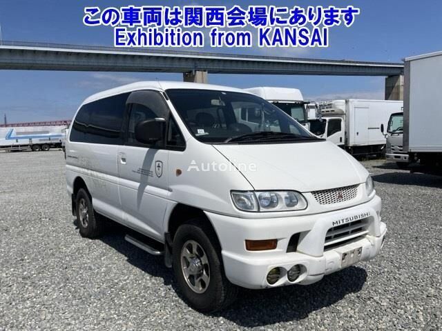 пассажирский микроавтобус Mitsubishi DELICA SPACEGEAR