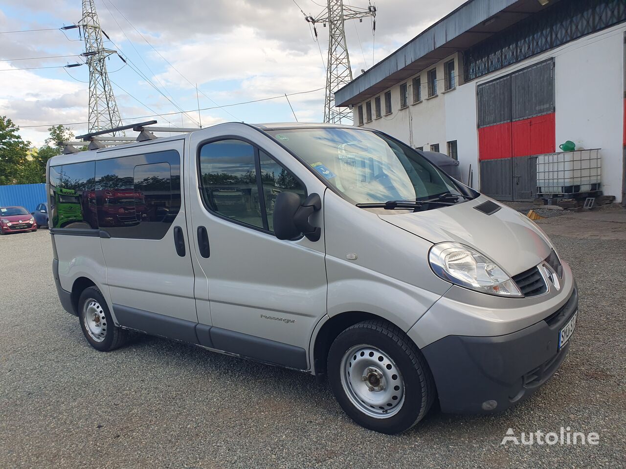 الميكروباصات لنقل الركاب Renault TRAFIC 2.0 16V KLIMA 9SITZE