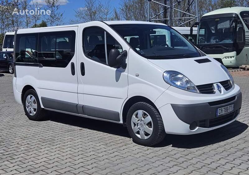 fourgonnette de tourisme Renault Trafic 2.0