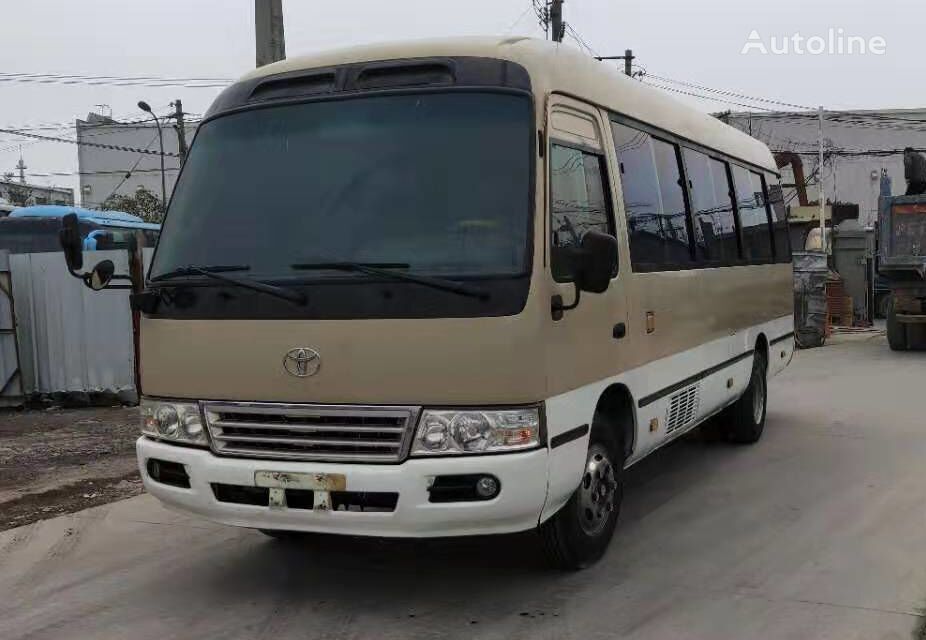 bus pasażerski Toyota 28 seats