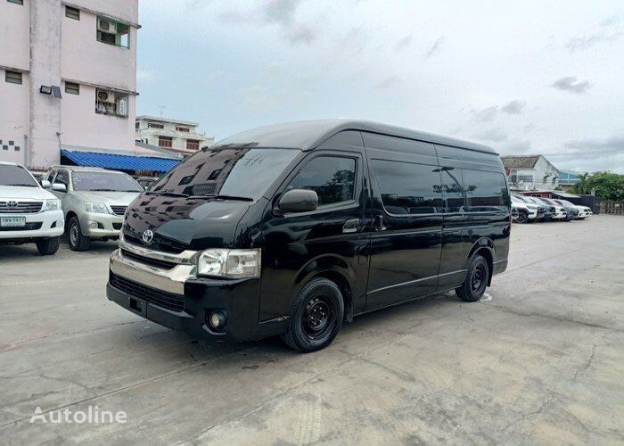 Toyota HIACE COMMUTER passenger van