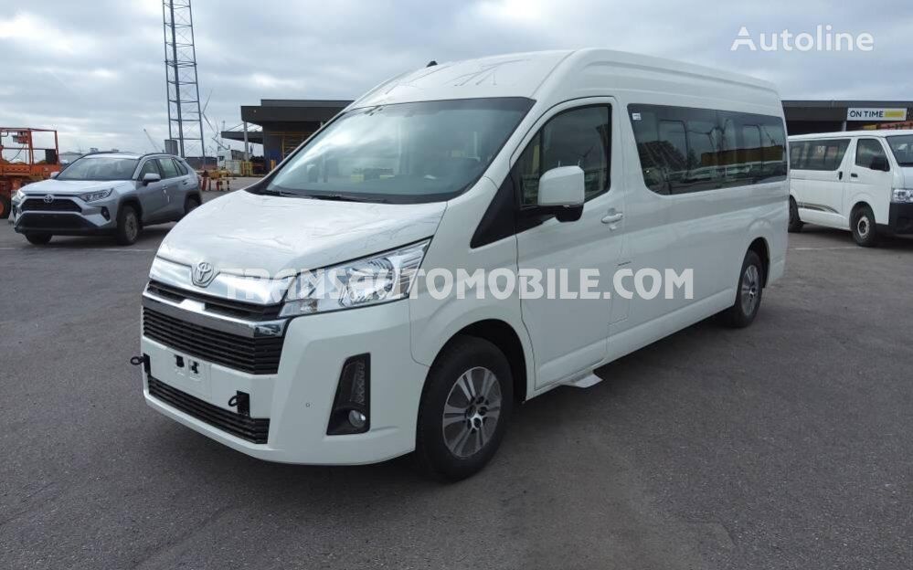 uudet Toyota Hiace pikkubussi