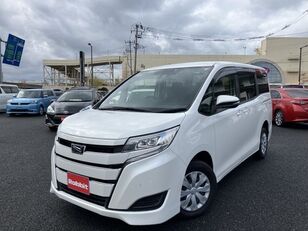 fourgonnette de tourisme Toyota NOAH