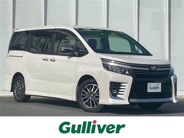 الميكروباصات لنقل الركاب Toyota VOXY