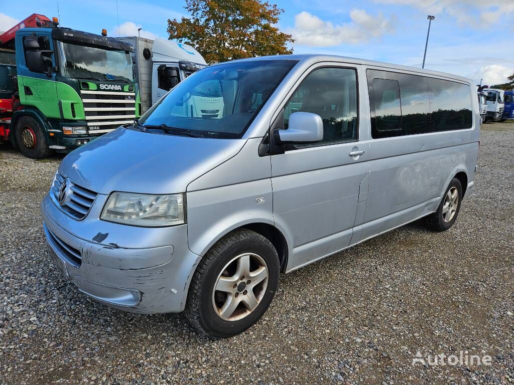 Volkswagen Caravelle 2,5 TDi 130 Comfortline 9prs 4d passager minibus