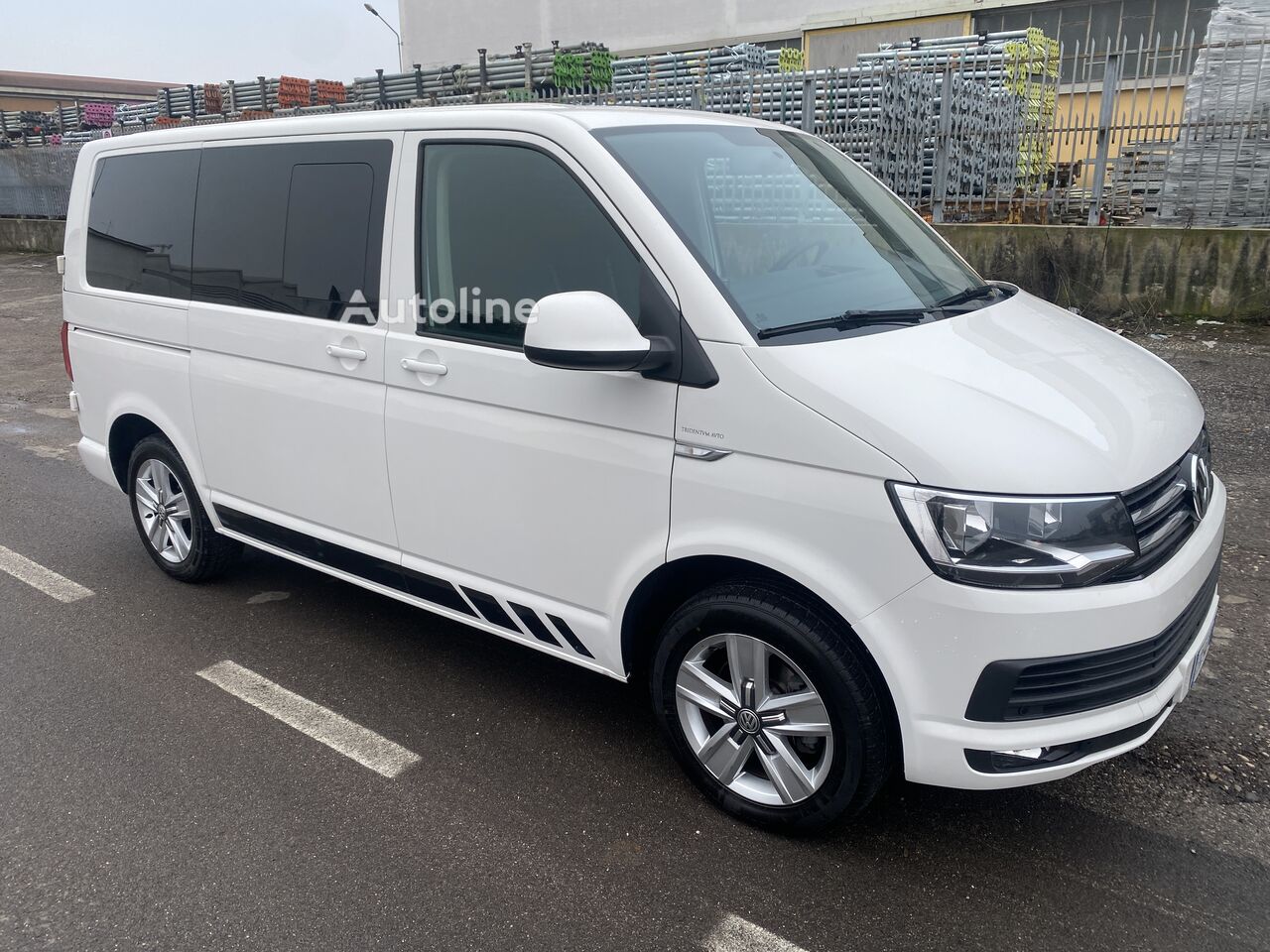 пассажирский микроавтобус Volkswagen Caravelle 8 posti