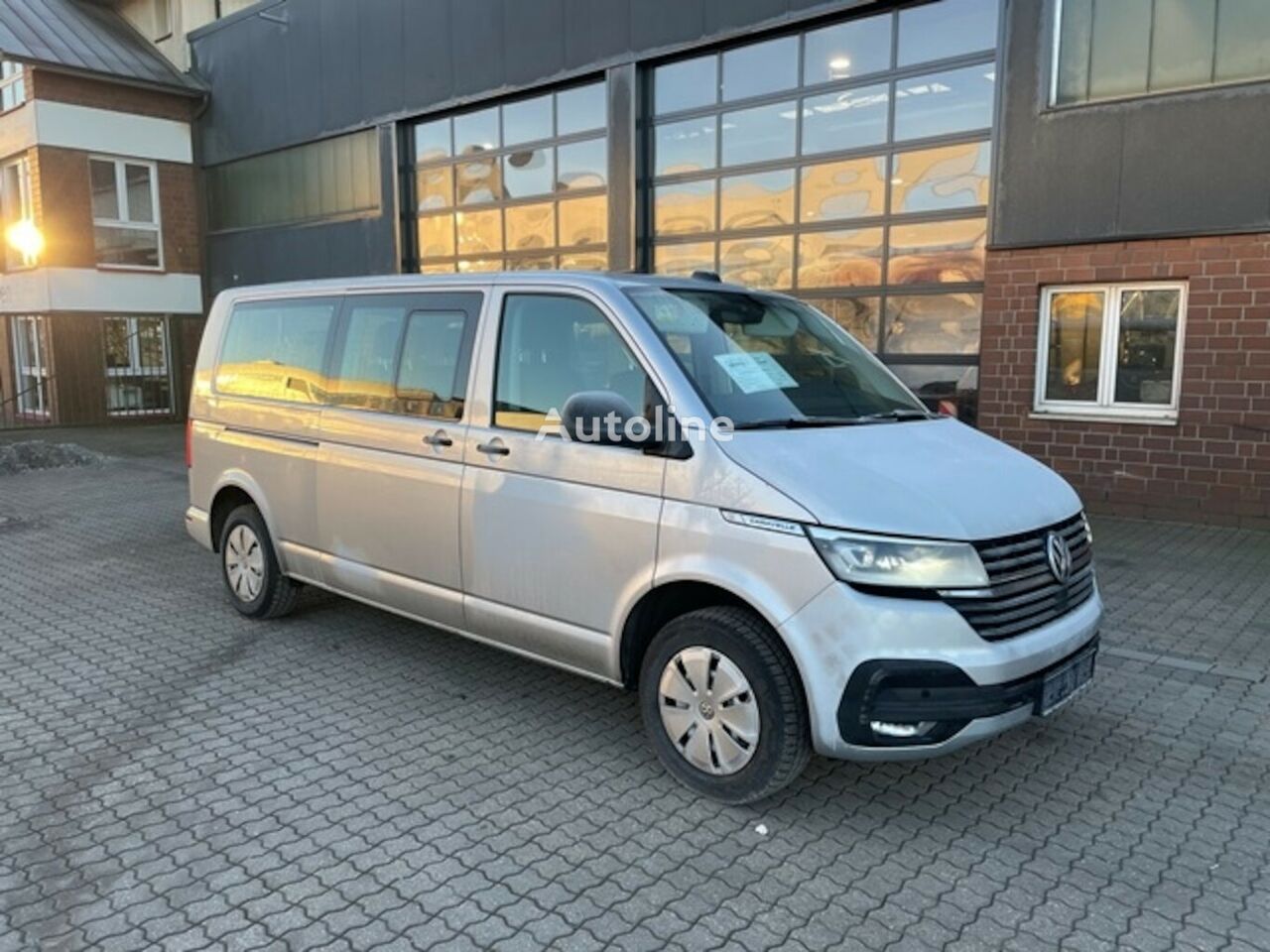 Volkswagen T6 Caravelle 2.0 TDI putnički minibus