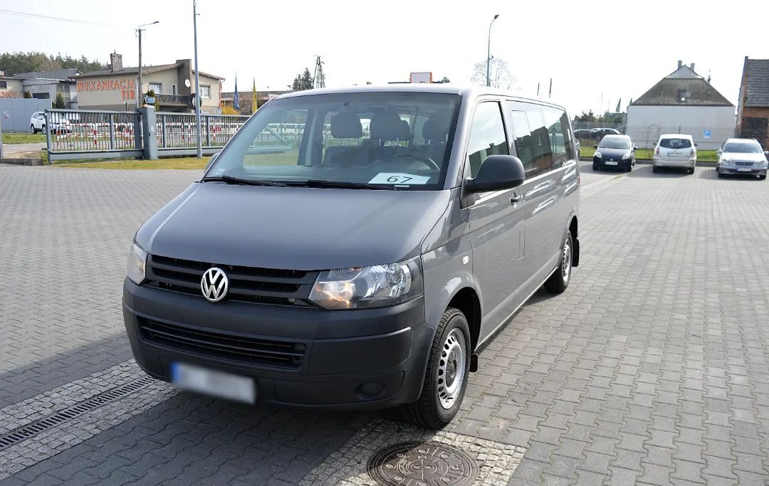 Volkswagen Transporter T5 Brygadówka, Osobowy, 9-miejsc, Jeden Właściciel,  passenger van