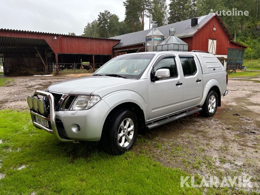 الميكروباصات شاحنة بيك-اب Nissan Navara