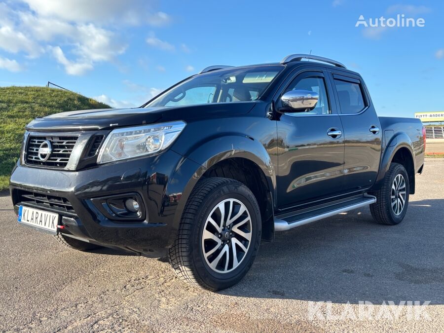 الميكروباصات شاحنة بيك-اب Nissan Navara