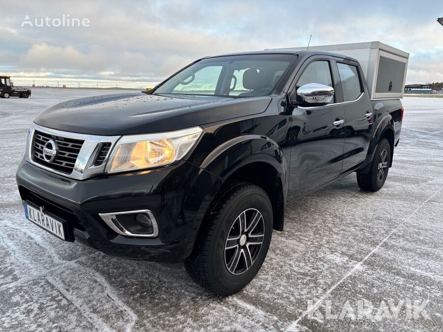 пикап Nissan Navara