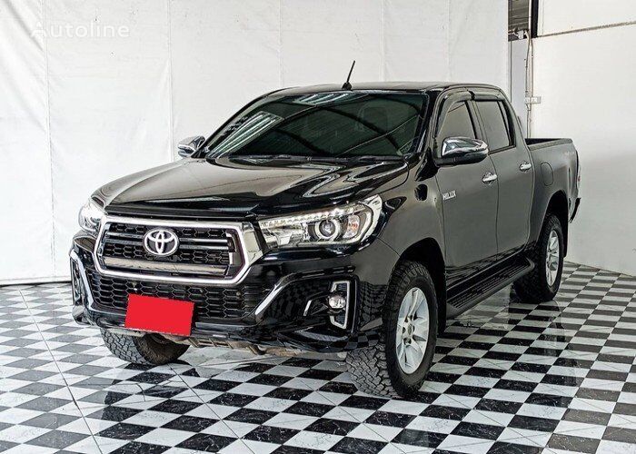 пикап Toyota HILUX