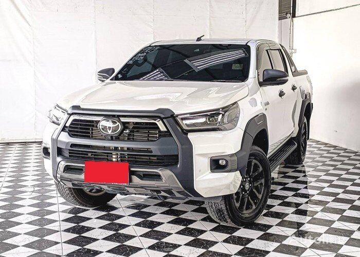 الميكروباصات شاحنة بيك-اب Toyota HILUX