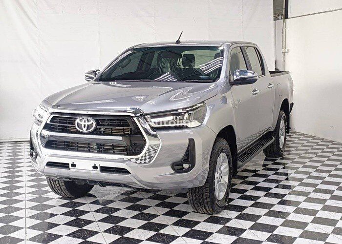 Toyota HILUX minibüs pikap