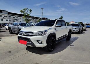 пикап Toyota HILUX