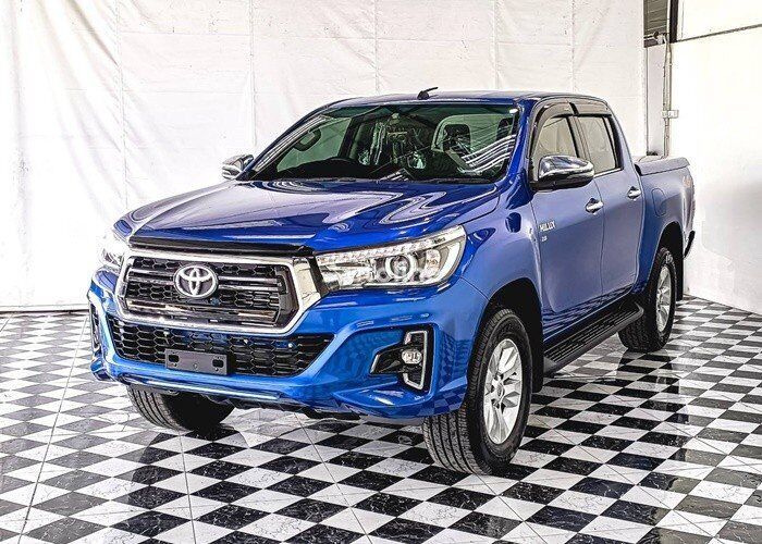 الميكروباصات شاحنة بيك-اب Toyota HILUX