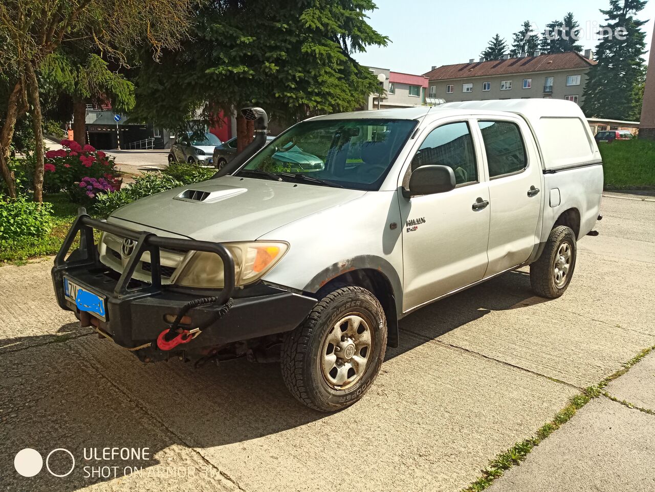 μικρό φορτηγό αυτοκίνητο Toyota Hilux 2.5