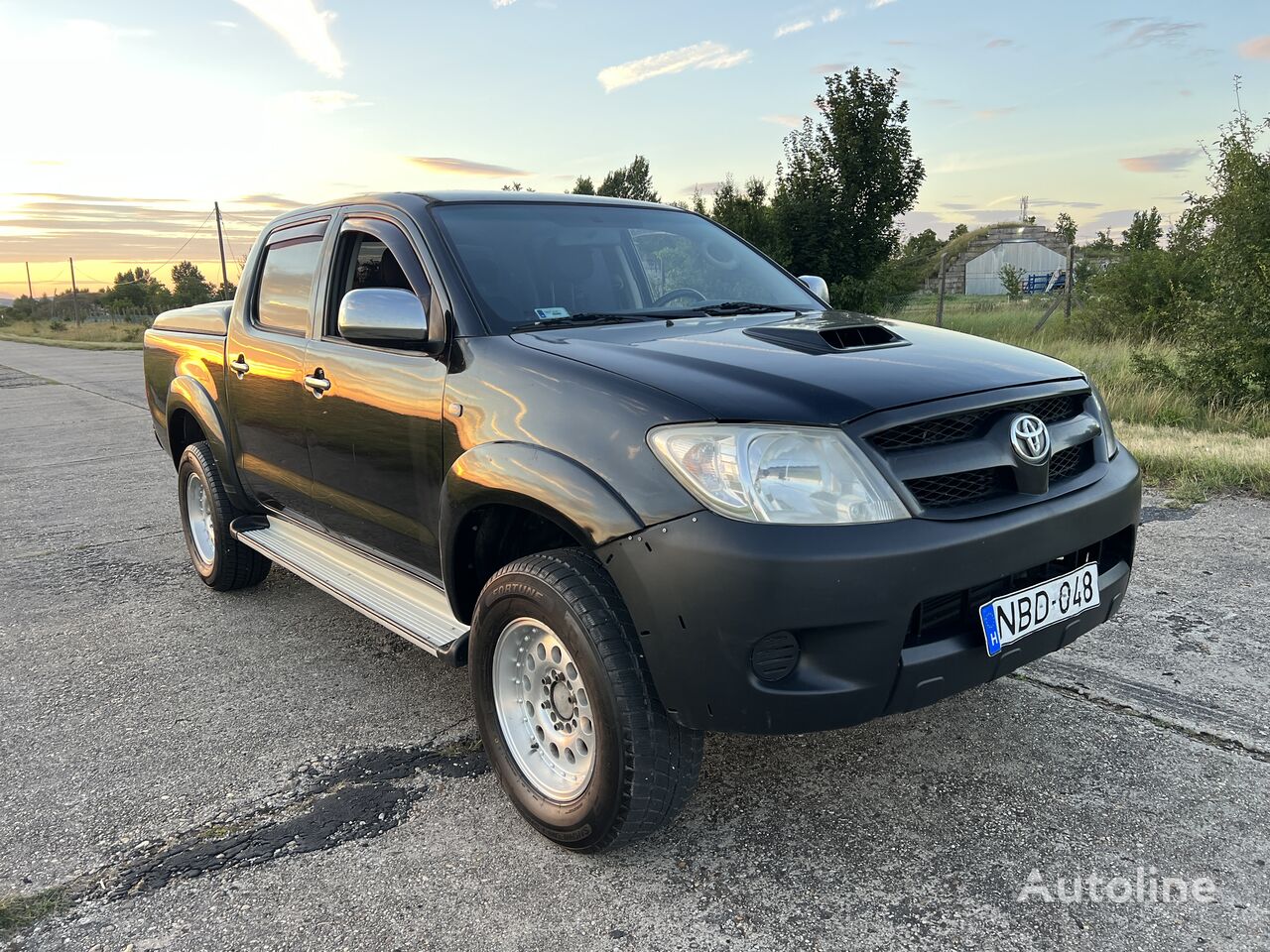 пикап Toyota Hilux 3.0 D-4D 4x4