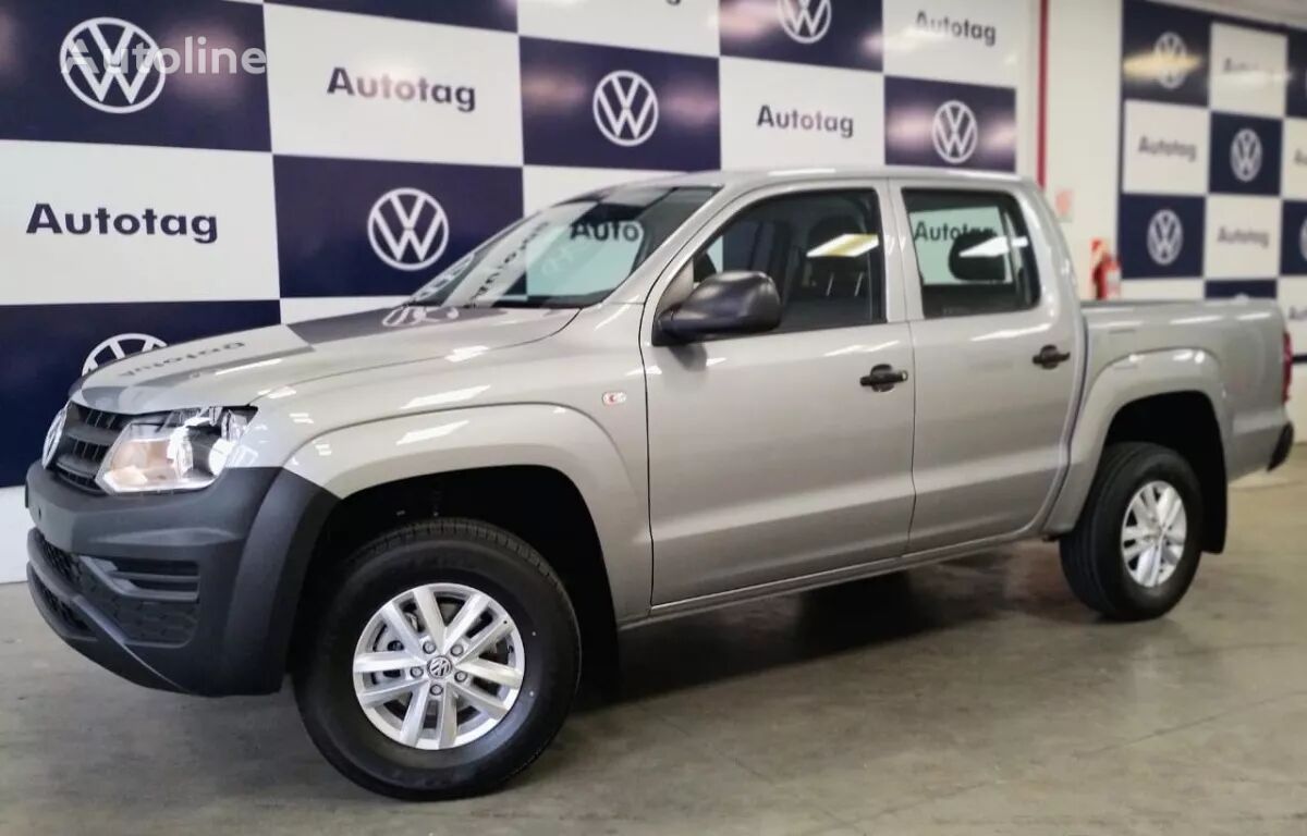 Volkswagen Amarok minibus pickup