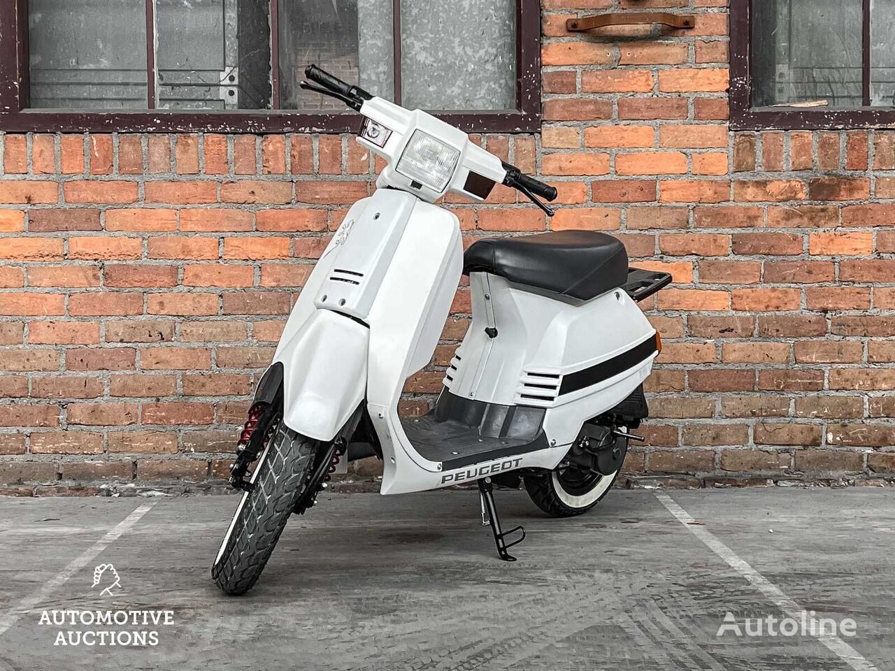 скутер Peugeot Snorscooter