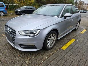 седан Audi A3 Sportback