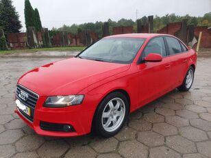 седан Audi A4 2.0TDI RED CHILL!