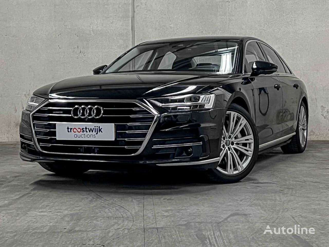 sedan Audi A8