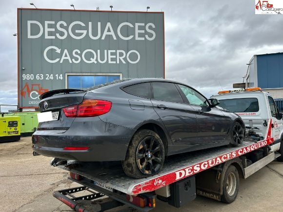 sedan BMW 318D para peças