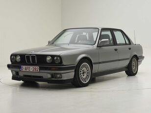 sedan BMW E30 325