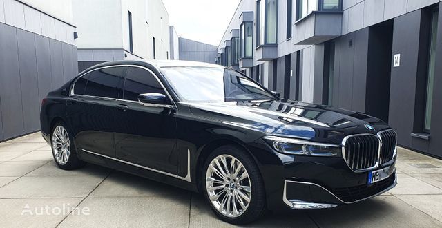 σεντάν BMW M760 Li xDrive Excellence einer der letzten V12