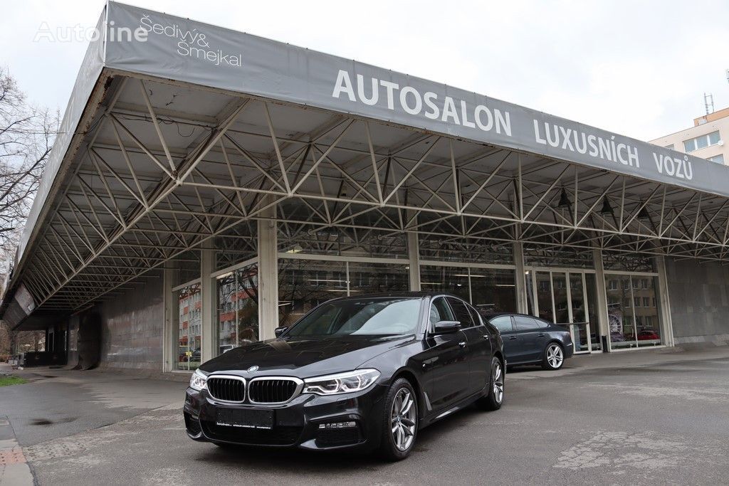 sedan BMW Řada 5,  530D XDRIVE G30