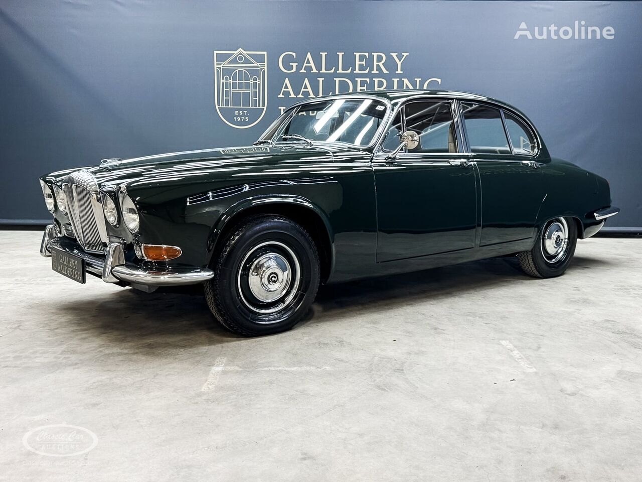 Daimler Sovereign 420 sedan