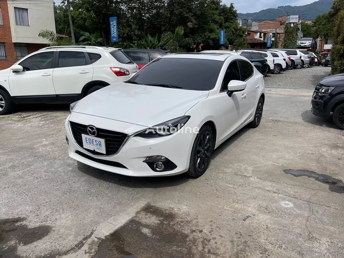 sedan Mazda 3