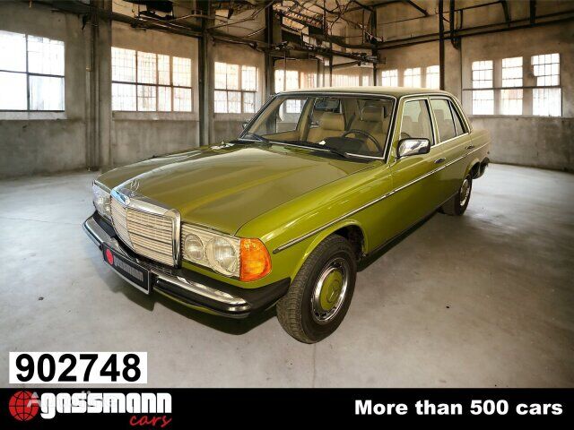 седан Mercedes-Benz 200 D Limousine - W123