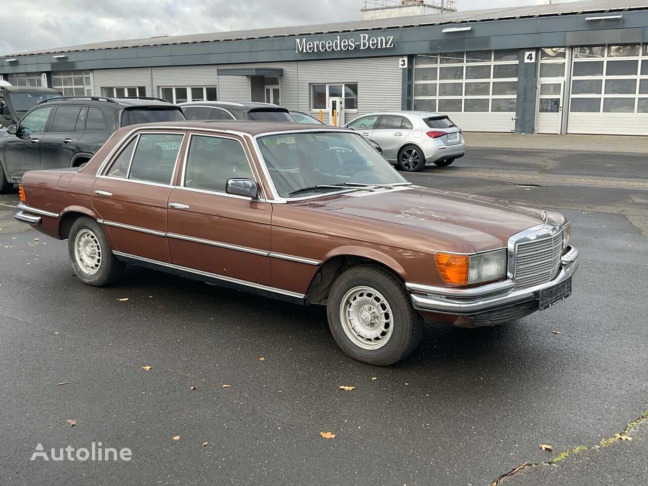 седан Mercedes-Benz 350 SE