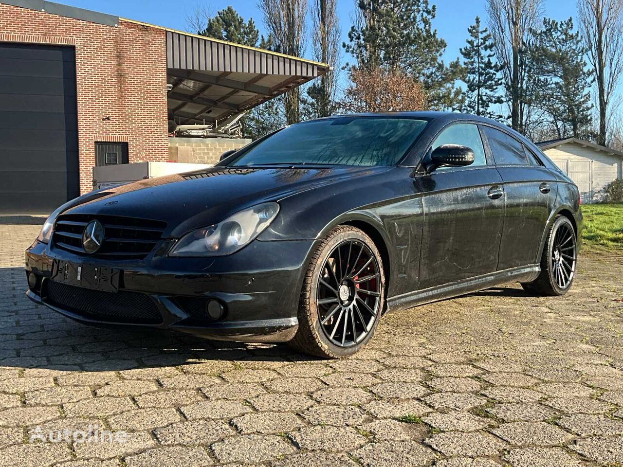 sedan Mercedes-Benz CLS 500