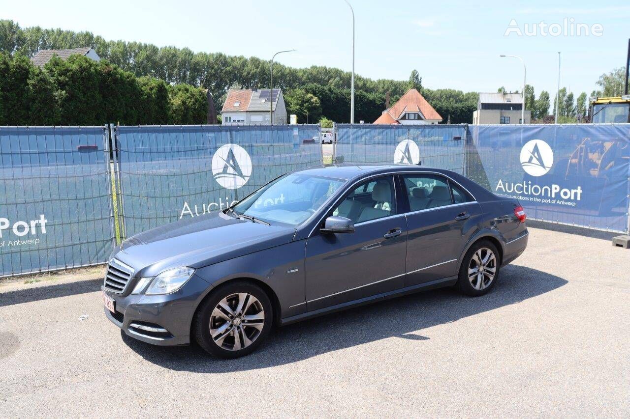 Mercedes-Benz E200 CDI sedan