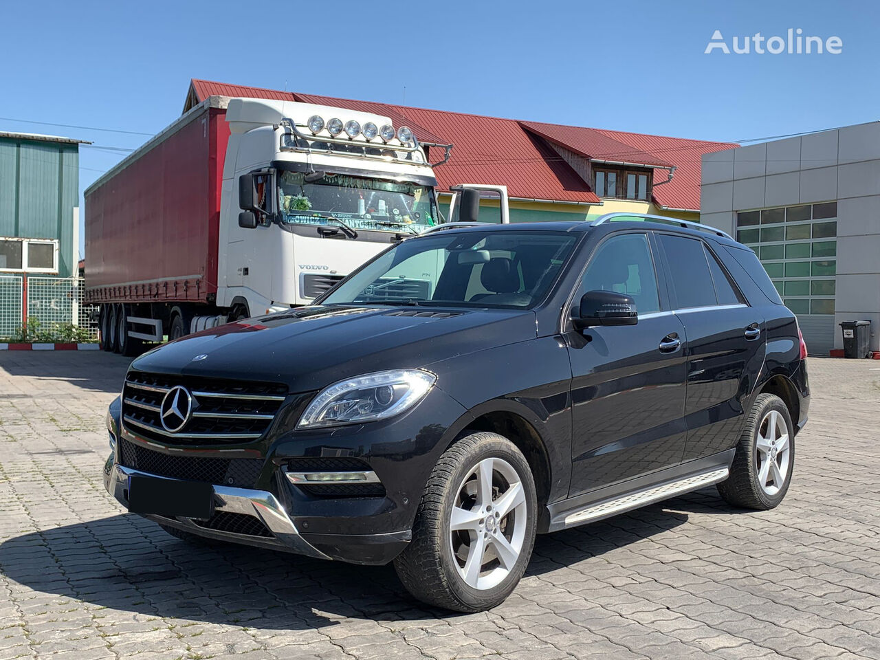 Mercedes-Benz ML350 Bluetec 4Matic sedan